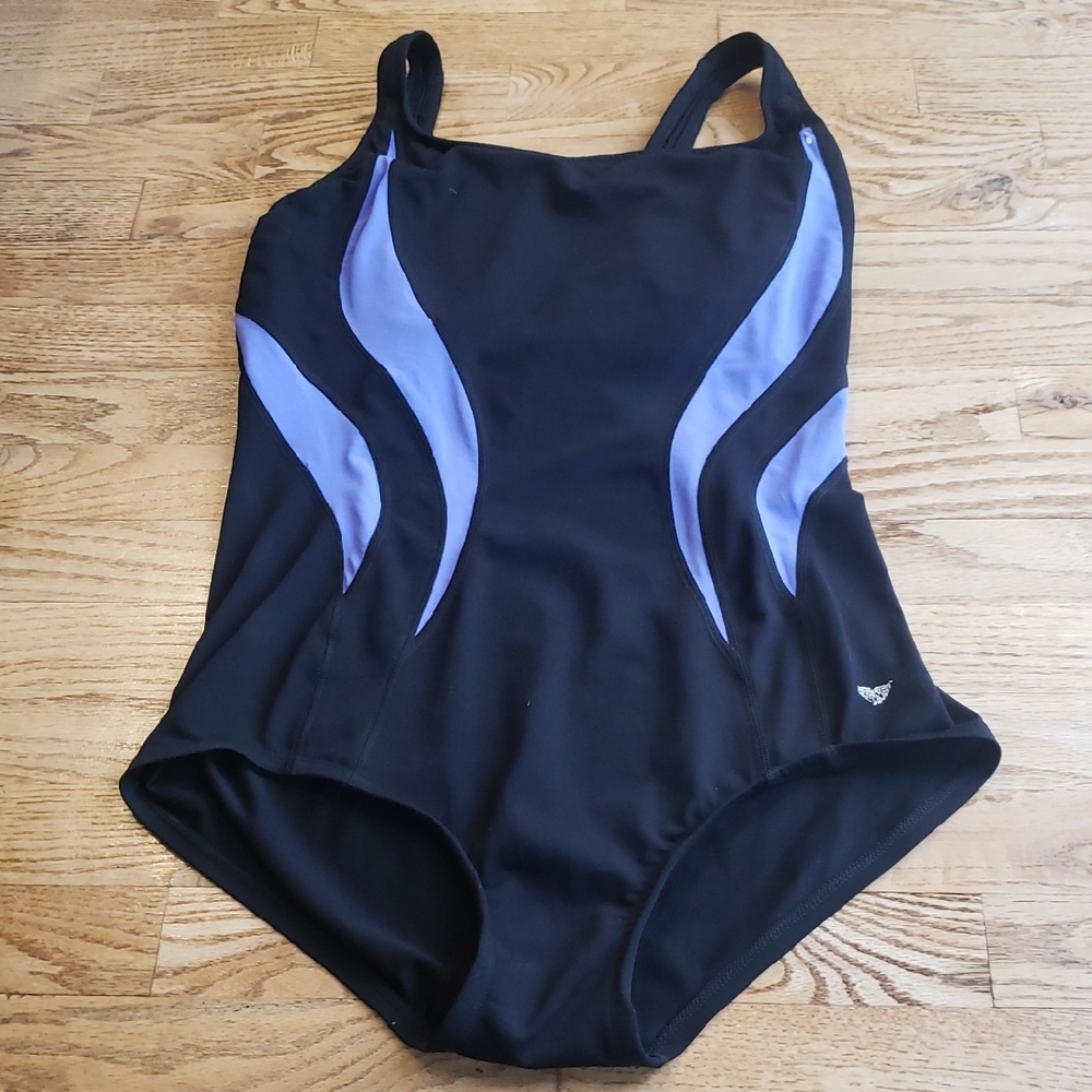 (16) TYR Colorblock One Piece Swimsuit Athletic Swimwear Pool Beach